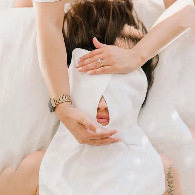 Esthetician U Shape Towels 4pcs